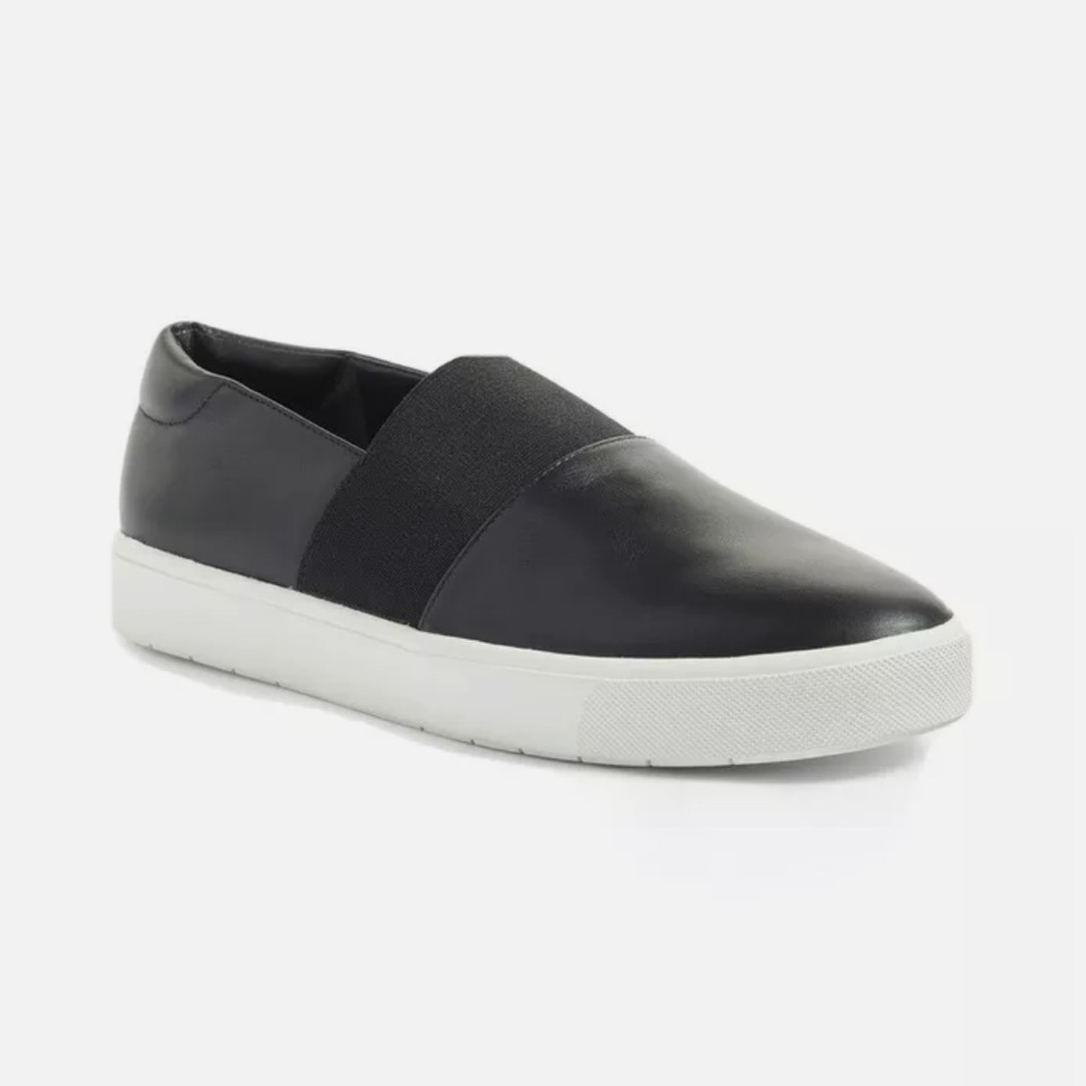 Vince Corbin Slip On Leather Sneaker in Black Size‎ 8